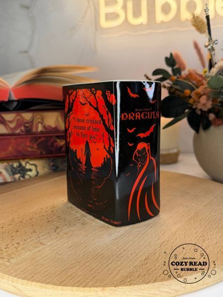 Ваза-книга &laquo;Дракула&raquo;, керамічна 778 фото
