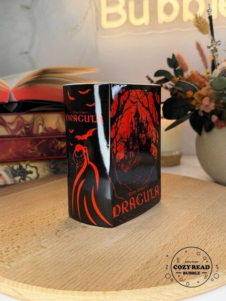 Ваза-книга &laquo;Дракула&raquo;, керамічна 778 фото