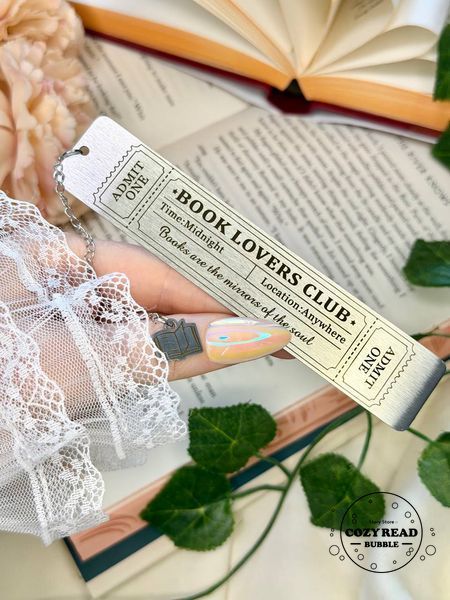 Металева закладинка "Book lovers club" 58 фото